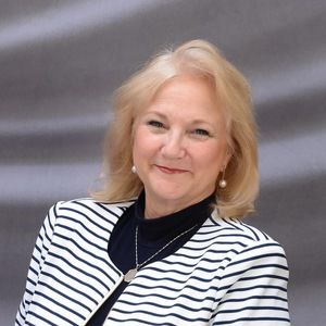 Meet your Posher, Jo ellen